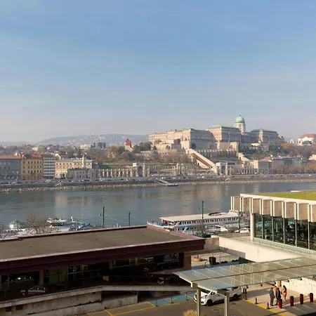 The Riverfront Downtown Studio * Budapest